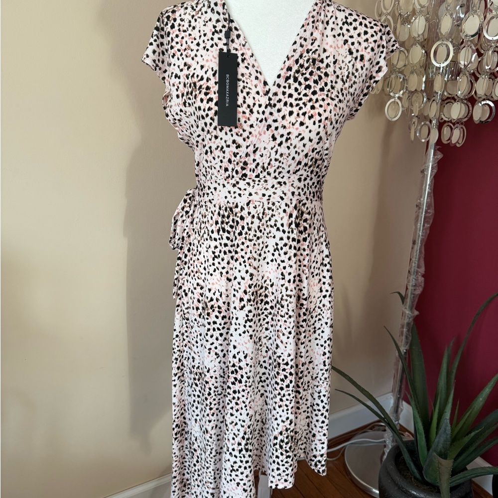 NWT BCBGMAXAZRIA pink/ black & cream wrap dress, tie waist & tie at neck, size S
